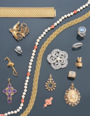 LONG COLLIER type sautoir en perles de culture...