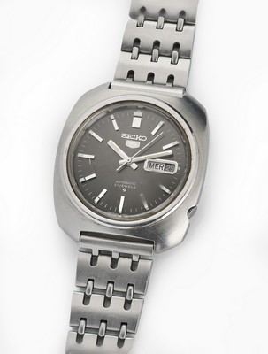 SEIKO 5