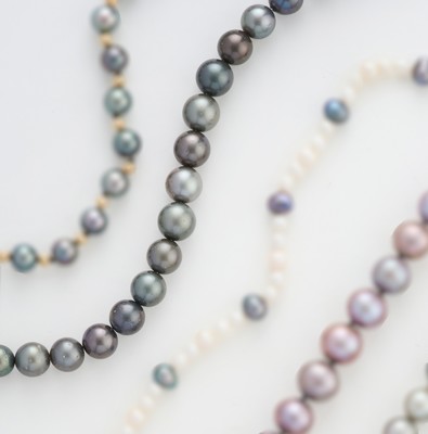 COLLIER DE PERLES de culture en chute (Tahiti)....