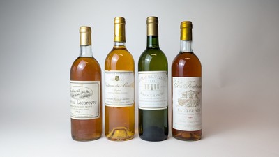 LOT DE QUATRE BOUTEILLES: