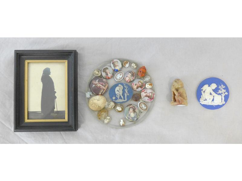 [CURIOSITE] - LOT comprenant