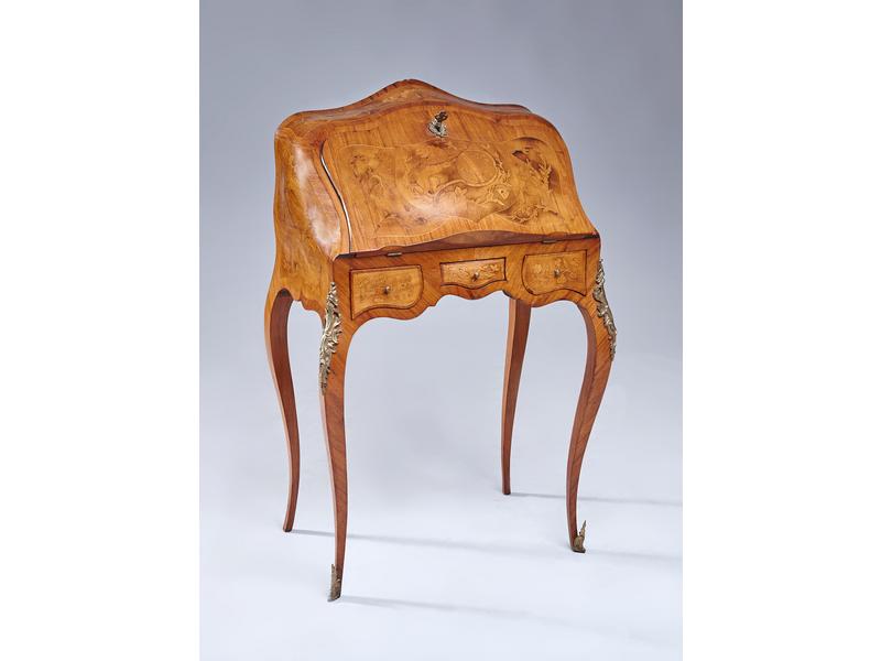 BUREAU DE PENTE en placage de bois de rose...