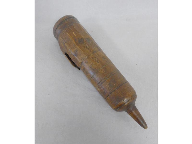ETUI A COUTEAU cylindrique en chêne à pans...