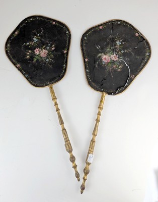 PAIRE D'ECRANS A MAIN ou ÉVENTAIL, la feuille...