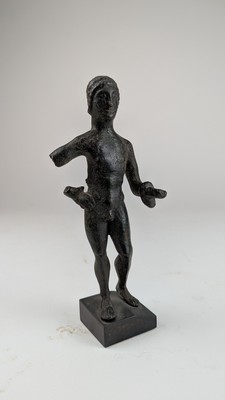 STATUETTE représentant un athlète ou Hercule...