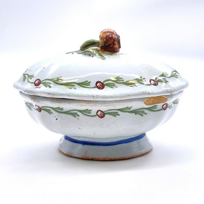 BOÎTE A ÉPICES couverte à trois compartiments,...