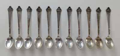 ONZE PETITES CUILLERES A CAFÉ en argent (830)...