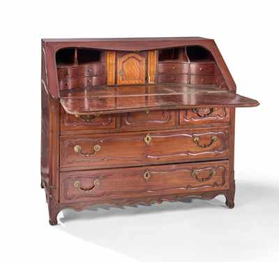 BUREAU DE PENTE en acajou et placage d’acajou...