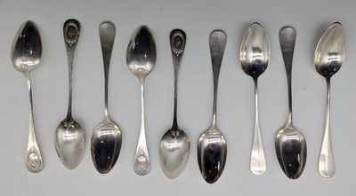 NEUF CUILLERES en argent (950) uni. La spatule...