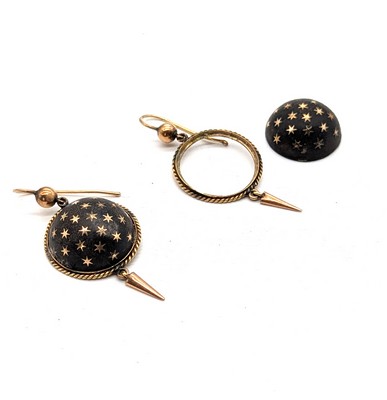 PAIRE DE PENDANTS D'OREILLES en or (585)...