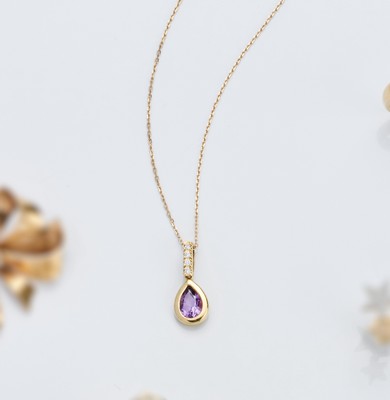 COLLIER en or (375) orné d'un pendentif avec...