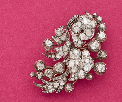 BROCHE en argent (950) et or (750) en forme...