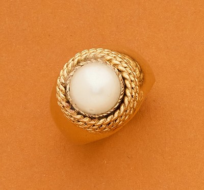 BAGUE DÔME en or (750) sertie d'une demi...