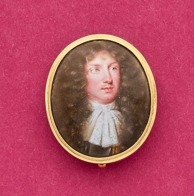 PETITE BROCHE en or (750) sertie d'une miniature...