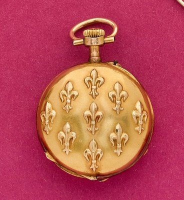 MONTRE DE COL en or (750) avec bélière et...