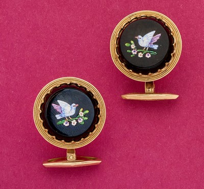 PAIRE DE BOUTONS DE MANCHETTES en or (750)...