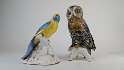 HIBOU en porcelaine émaillée polychrome marqué...