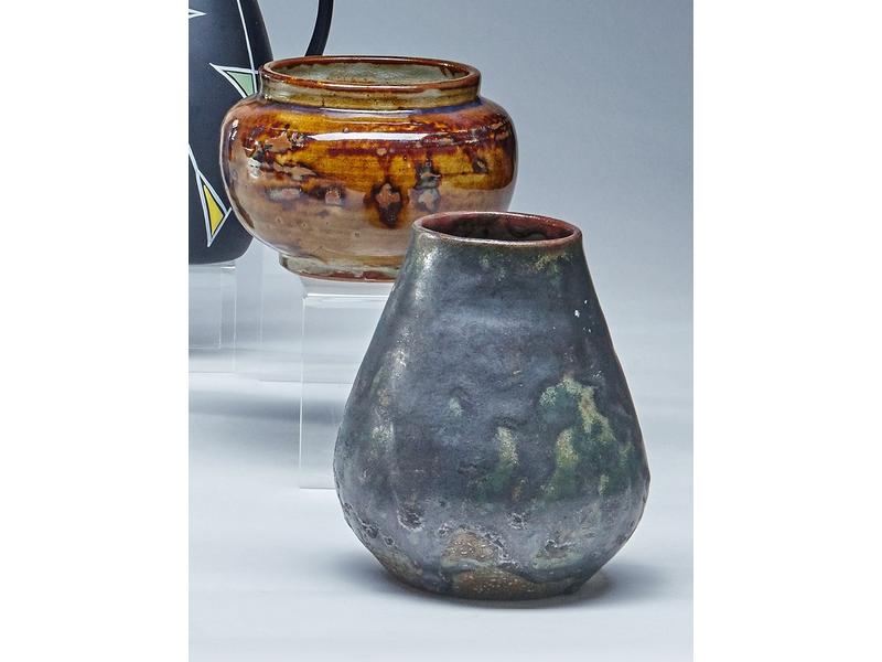 VASE cylindrique à col en céramique émaillé...