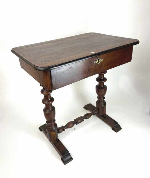 TABLE TRAVAILLEUSE rectangulaire en placage...