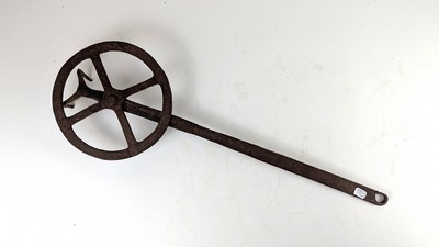 GRILLOIR A TALOA dit MAHAXAKOA en fer forgé,...