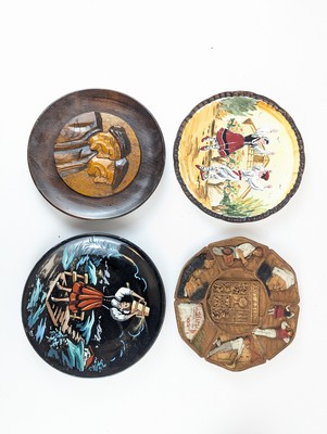 ENSEMBLE DE QUATRE ASSIETTES en céramique...