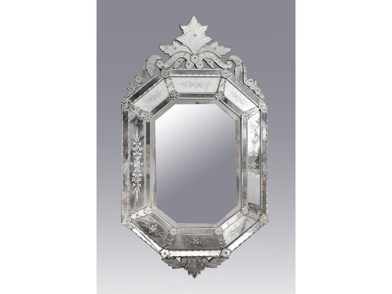 MIROIR DIT DE VENISE rectangulaire à pans,...