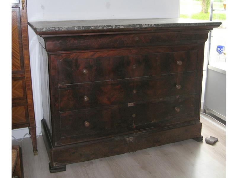 COMMODE rectangulaire en acajou et placage...