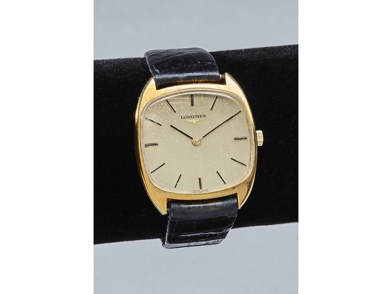 LONGINES