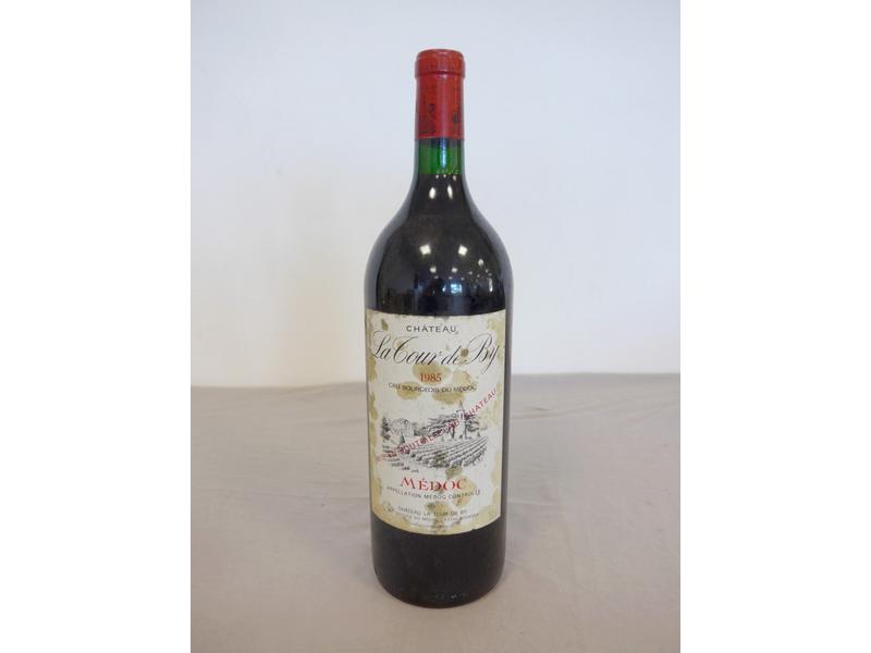 1 Mag CH. LA TOUR DE BY Médoc CB 1985.