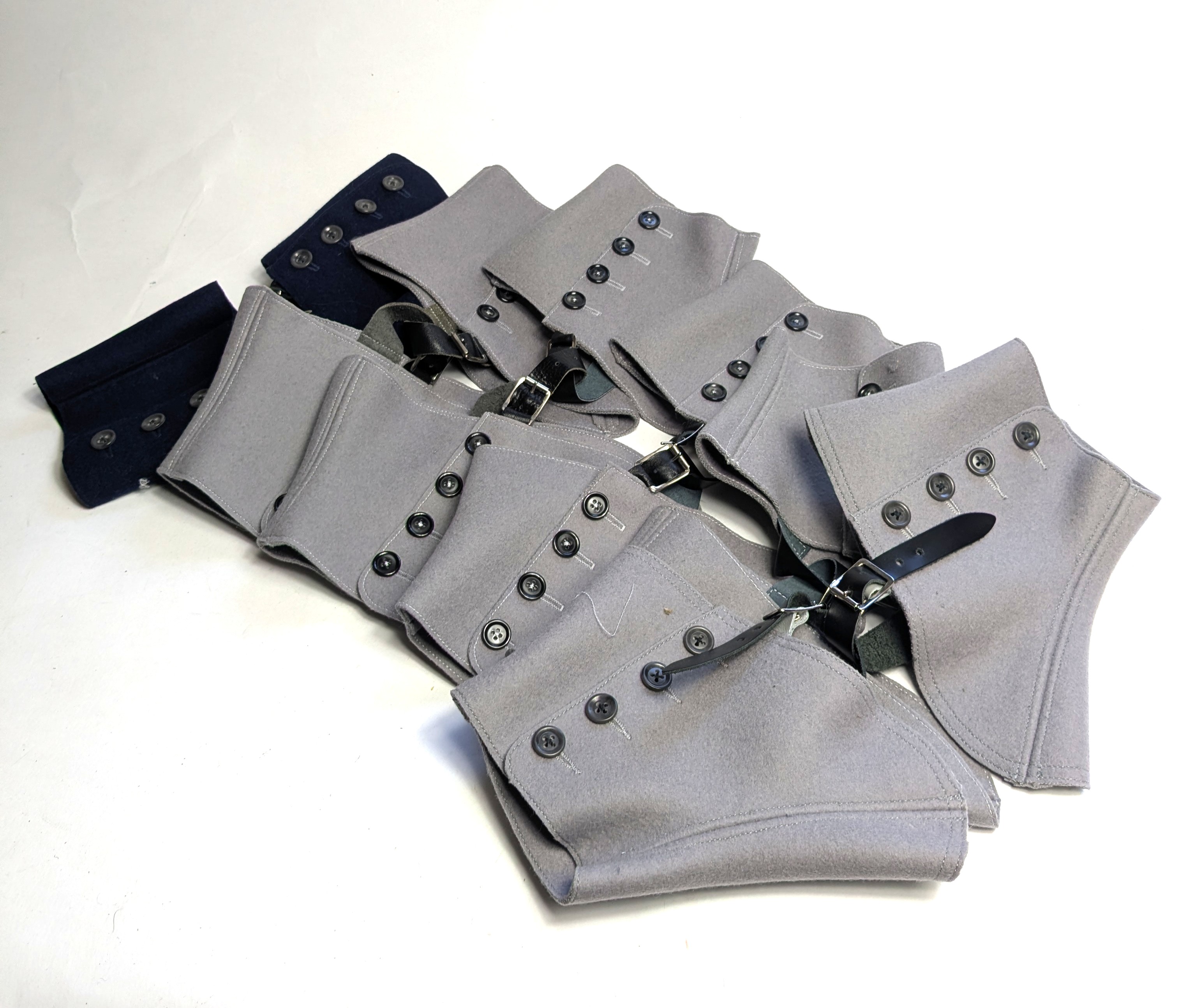 LOT DE PROTECTIONS DE BOTTINES pour homme...