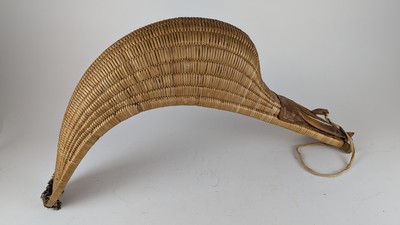 GANT DE CHISTERA en rotin et cuir, marqué...