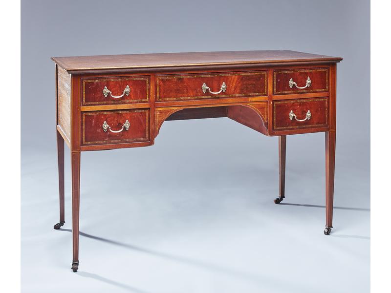 BUREAU à caissons en acajou et placage d'acajou...