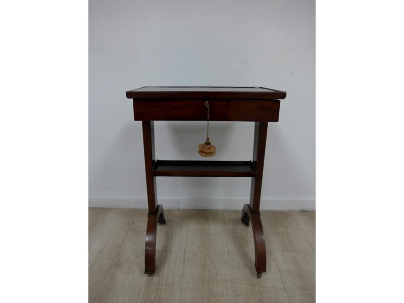 PETITE TABLE TRAVAILLEUSE rectangulaire en...