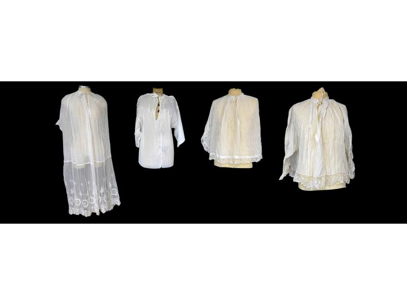 LOT DE QUATRE DOUBLURES en coton et dentelle...