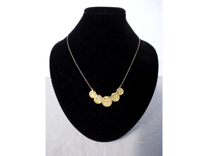 COLLIER  en or jaune (750) à 5 pastilles...