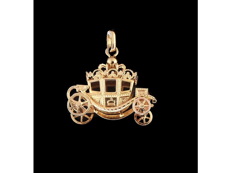 PENDENTIF en or jaune (750) représentant...