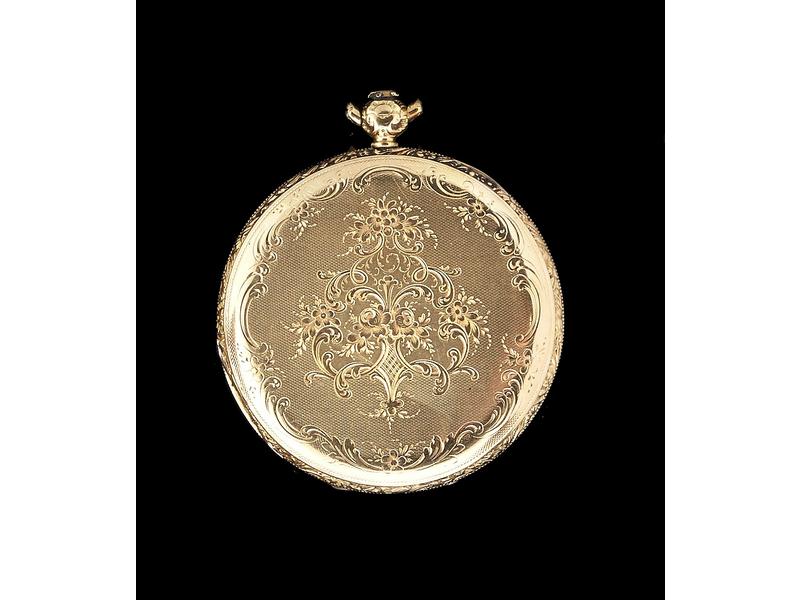MONTRE DE POCHE plate, double coque en or...