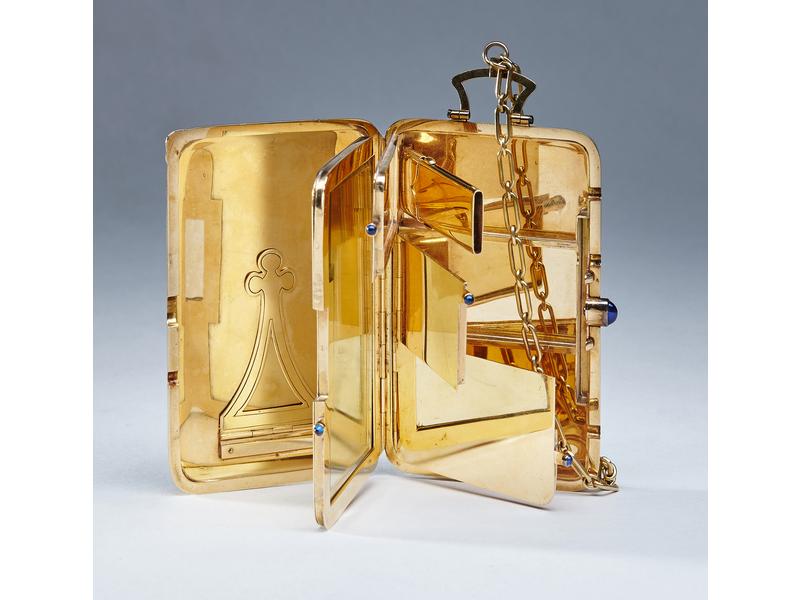 NECESSAIRE DE BEAUTE en or jaune (750) à...