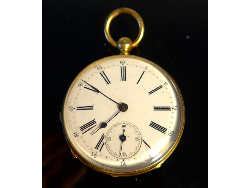MONTRE DE POCHE en or jaune (750) guilloché,...