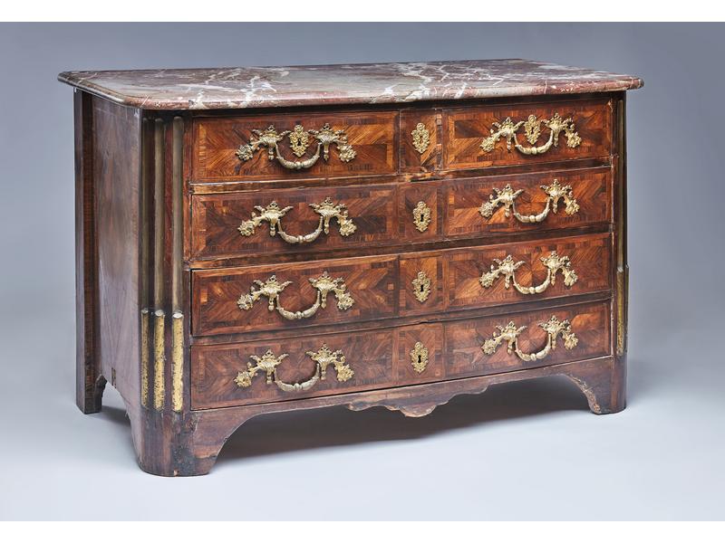 COMMODE de forme rectangulaire en placage...