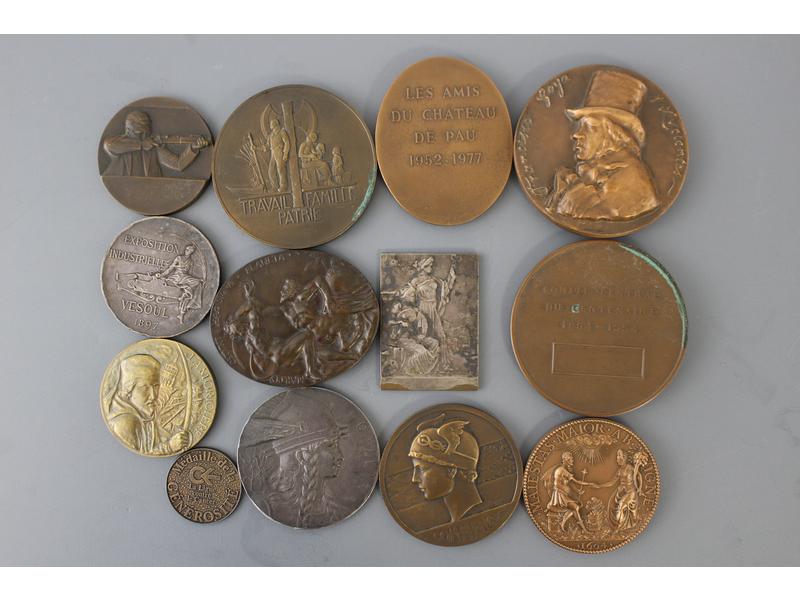 NEUF MEDAILLES en bronze ou argent, XXe ...