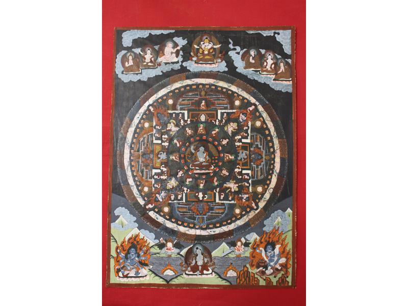 THANGKA représentant un Mandala, parmi des...