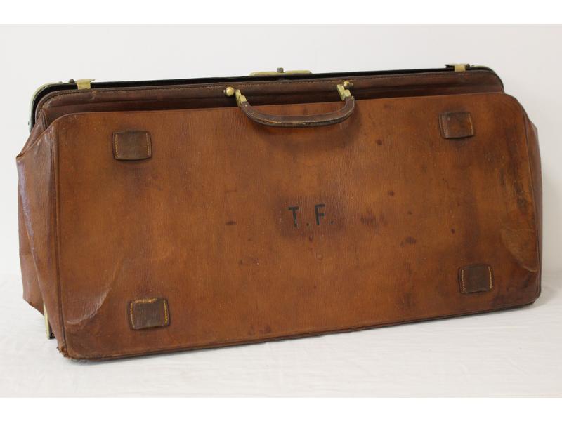 MOYNAT