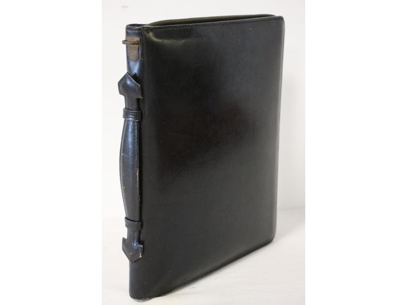 PETITE MALLETTE D'HOMME en cuir noir, zippée...