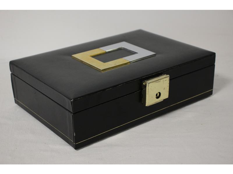 COFFRET A BIJOUX rectangulaire en cuir noir...
