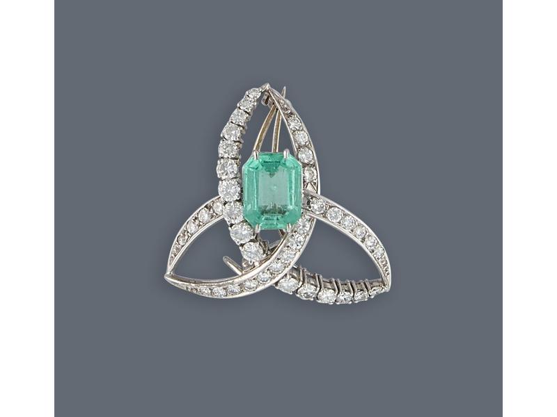 CLIP DE CORSAGE en or gris (750) et platine,...