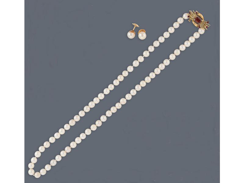 COLLIER de perles de culture choker à fermoir...