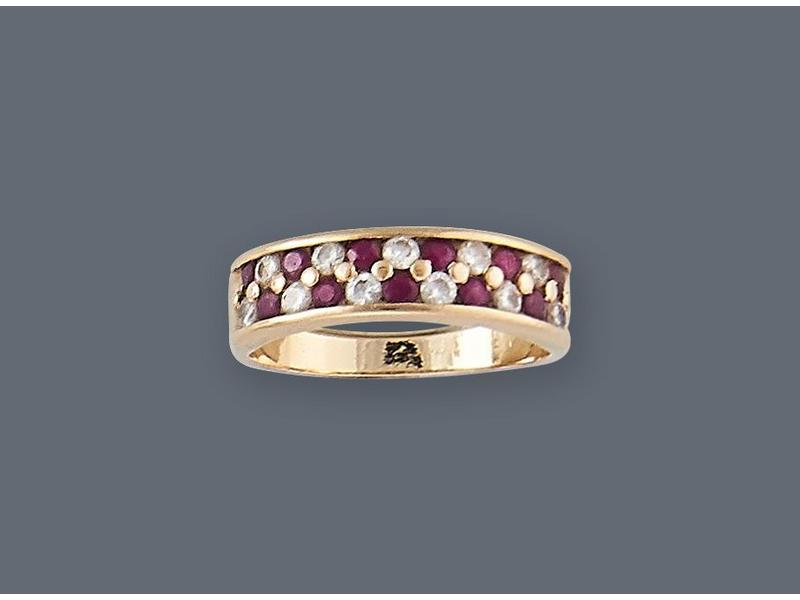 BAGUE en or jaune (750) sertie de diamants...