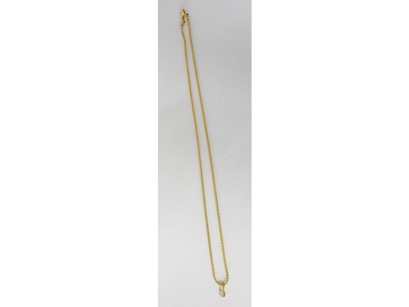 COLLIER avec pendentif en or jaune (750)...