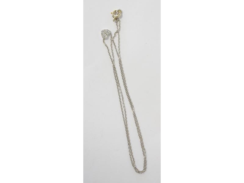 COLLIER en or gris (750) avec petit coeur...